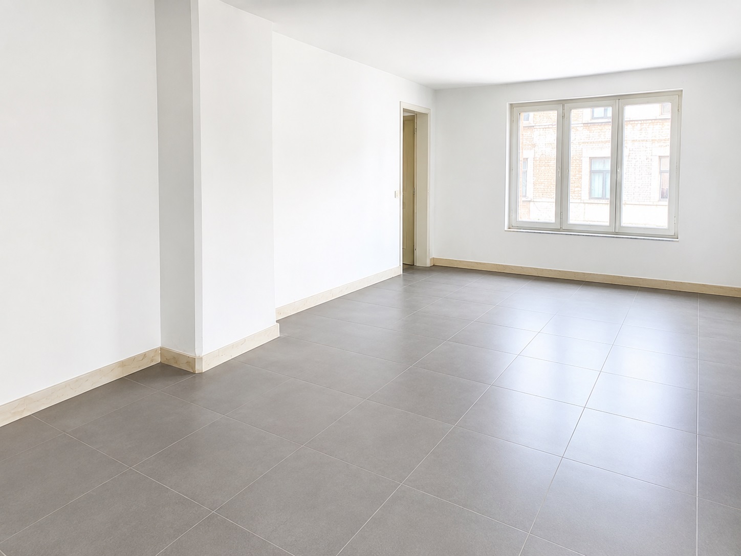 Appartement vide impeccable, prêt pour l'état des lieux à Liège